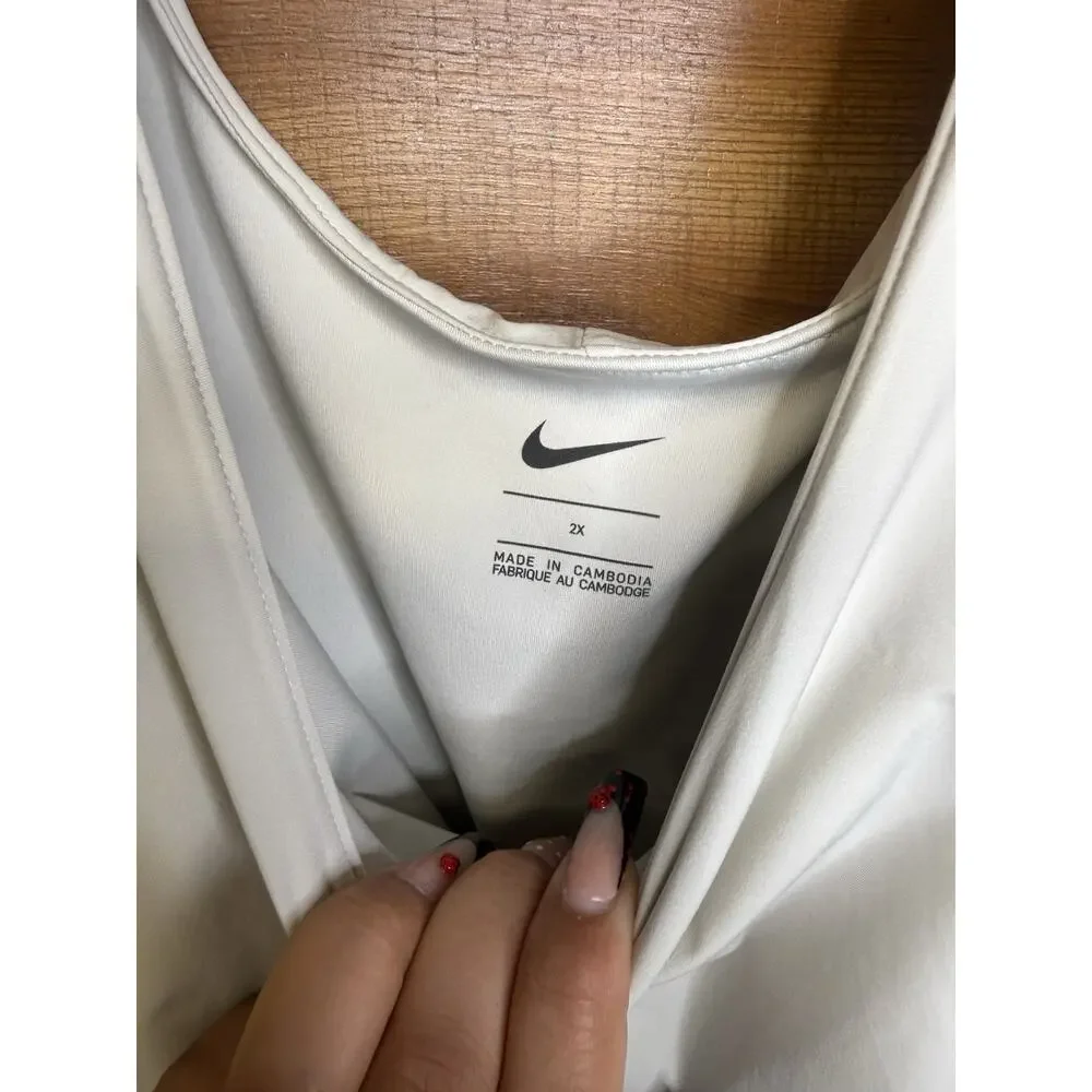 Nike nwt plus